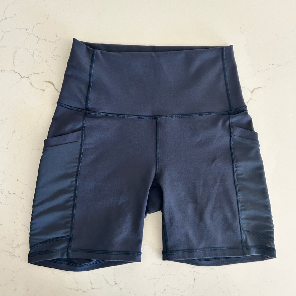 Fabletics Universal Tennis On-The-Go Ultra HW 6'' Short